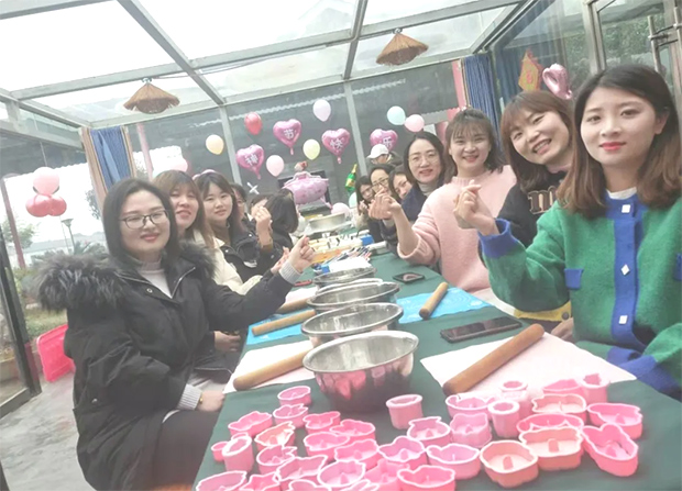 華禹護欄開展慶三八女神節活動