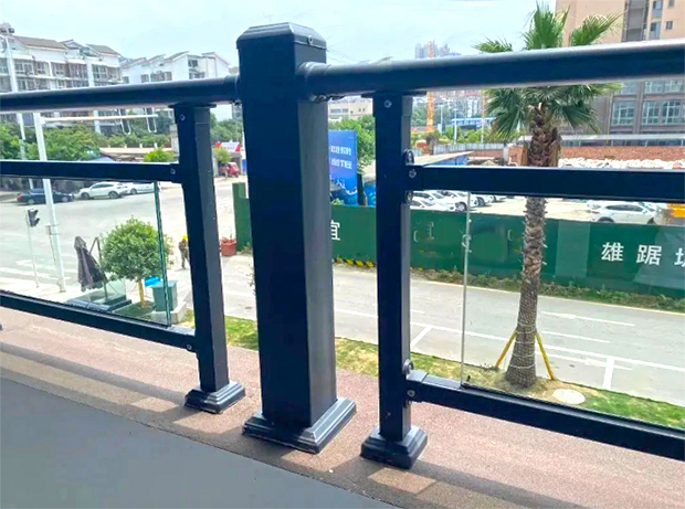 四川江油天賦樂宜鋅鋼欄桿項目 四川江油天賦樂宜鋅鋼欄桿項目