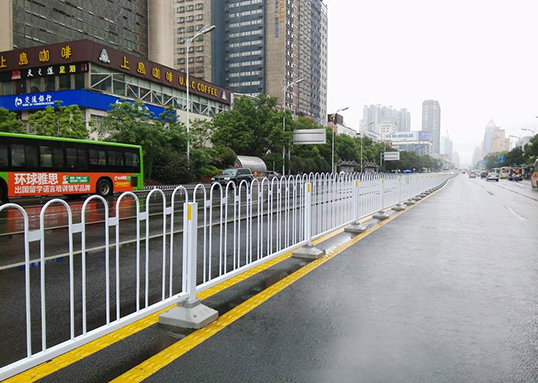 湖北鋅鋼道路護欄網(wǎng)廠家推薦
