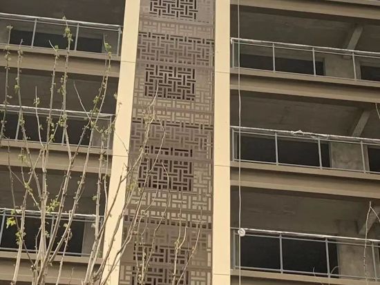 四川隆昌隆城錦翠·錦苑護欄百葉窗空調(diào)架項目 四川隆昌隆城錦翠·錦苑護欄百葉窗空調(diào)架項目