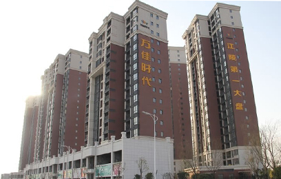 華禹護欄廠家加緊為荊州江陵萬佳時代制作陽臺護欄